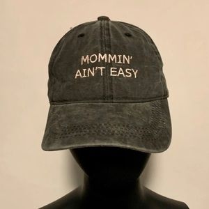 Mom Graphic baseball cap